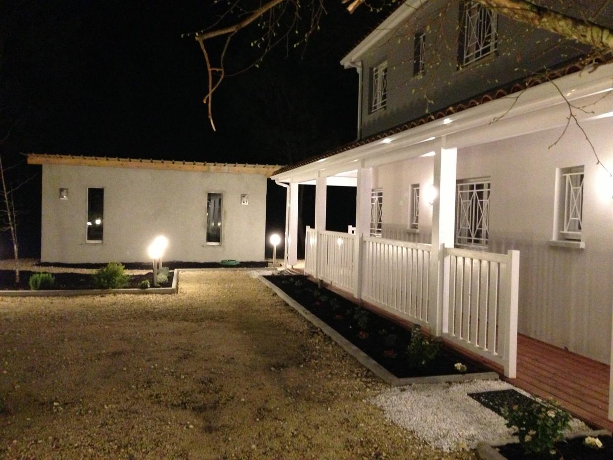Bed and Breakfast Domaine De Giron Moulis-en-Médoc Exterior foto