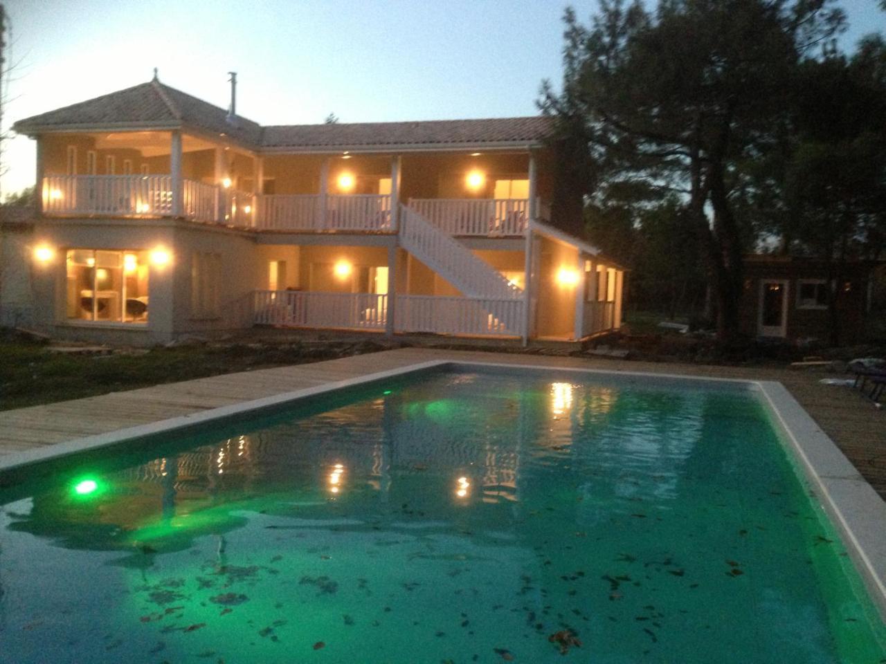 Bed and Breakfast Domaine De Giron Moulis-en-Médoc Exterior foto