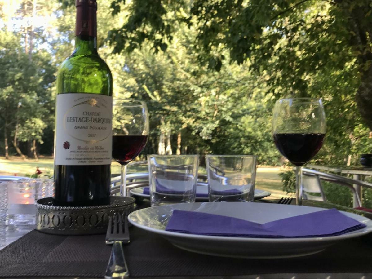 Bed and Breakfast Domaine De Giron Moulis-en-Médoc Exterior foto